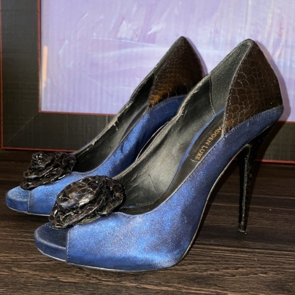 Steve Madden Luxe blue & black heels